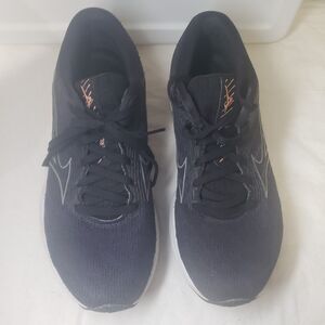 Mizuno Wave Rider 26 running shoes Women’s 6.5 GREAT CONDITION!